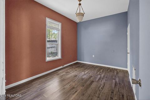 Tiny photo for 508 E Woodland Ave, Knoxville, TN 37917 (MLS # 1337124)