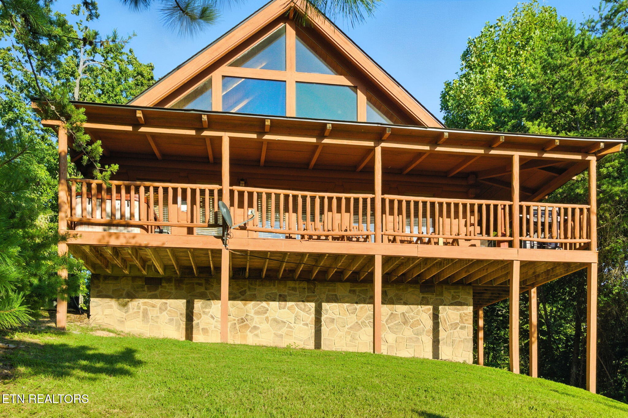 771 Ski View Lane