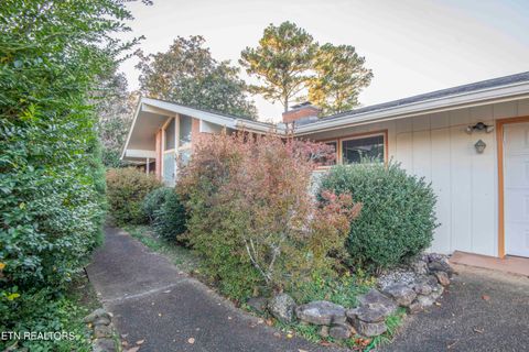 Photo of 8613 Wimbledon Drive, Knoxville, TN 37923 (MLS # 1323110)