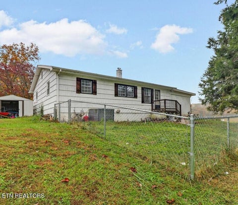 Tiny photo for 111 Raymond Bingham Rd, Oakdale, TN 37829 (MLS # 1355757)
