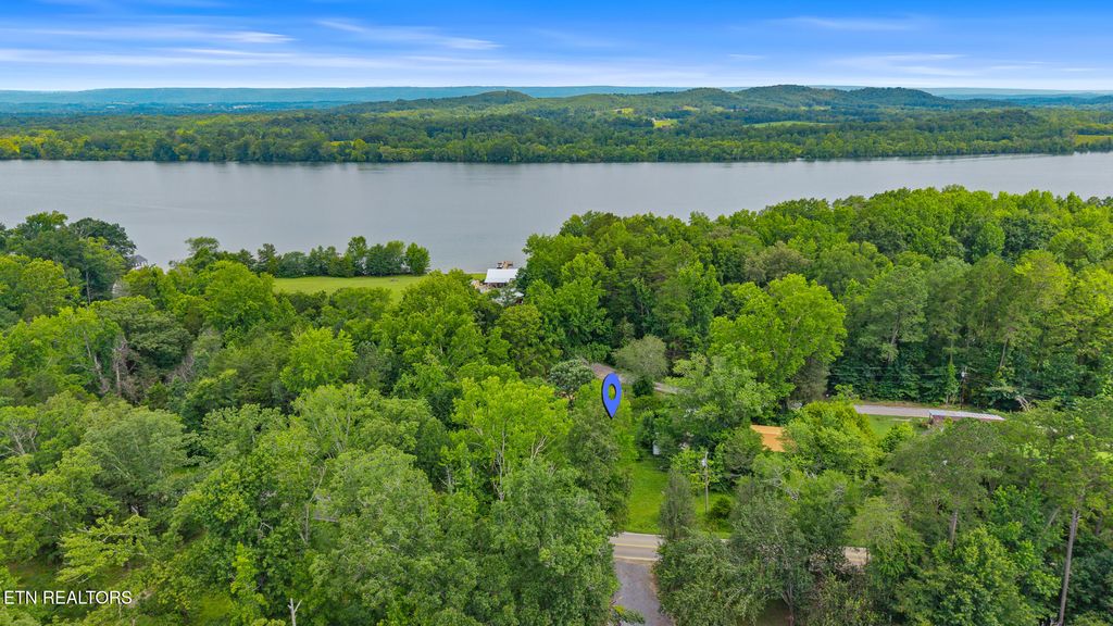 Photo of 195 Crisp Lane, Decatur, TN 37322 (MLS # 1308854)