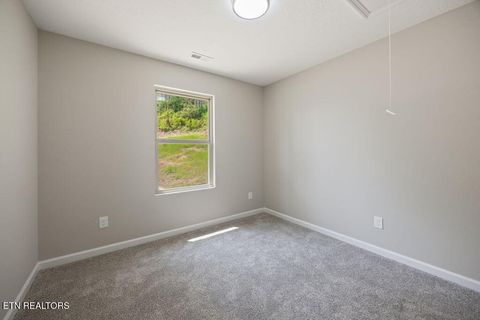 Tiny photo for 503 Hillcrest St, Clinton, TN 37716 (MLS # 1326024)