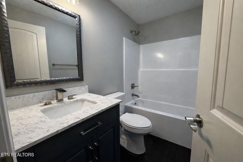 Tiny photo for 503 Hillcrest St, Clinton, TN 37716 (MLS # 1326024)