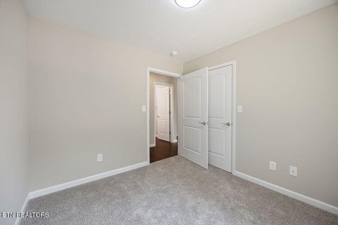 Tiny photo for 503 Hillcrest St, Clinton, TN 37716 (MLS # 1326024)