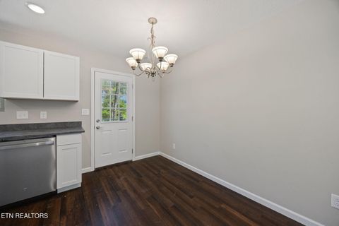 Tiny photo for 503 Hillcrest St, Clinton, TN 37716 (MLS # 1326024)