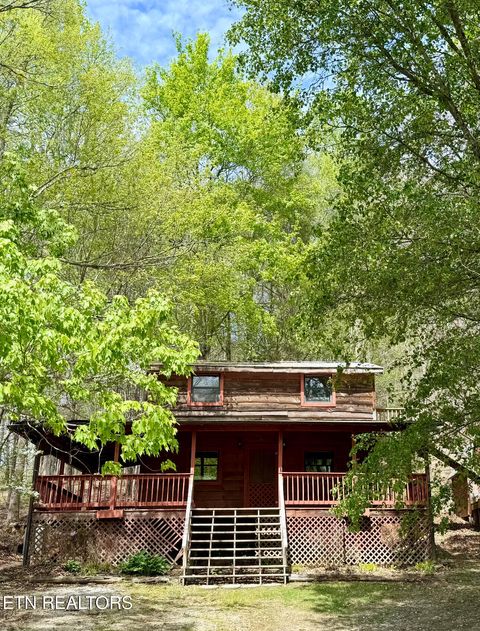 Photo of 4273 Possum Hollow Rd, Cosby, TN 37722 (MLS # 1338477)