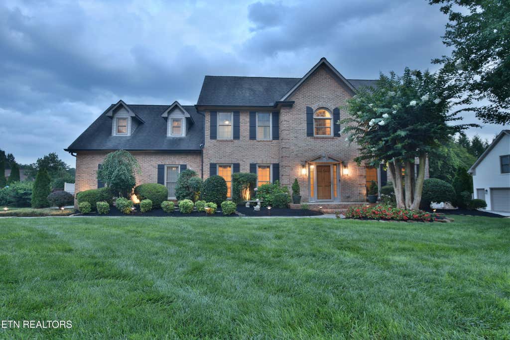 Photo of 10518 Eagle Glen Drive, Knoxville, TN 37922 (MLS # 1350855)