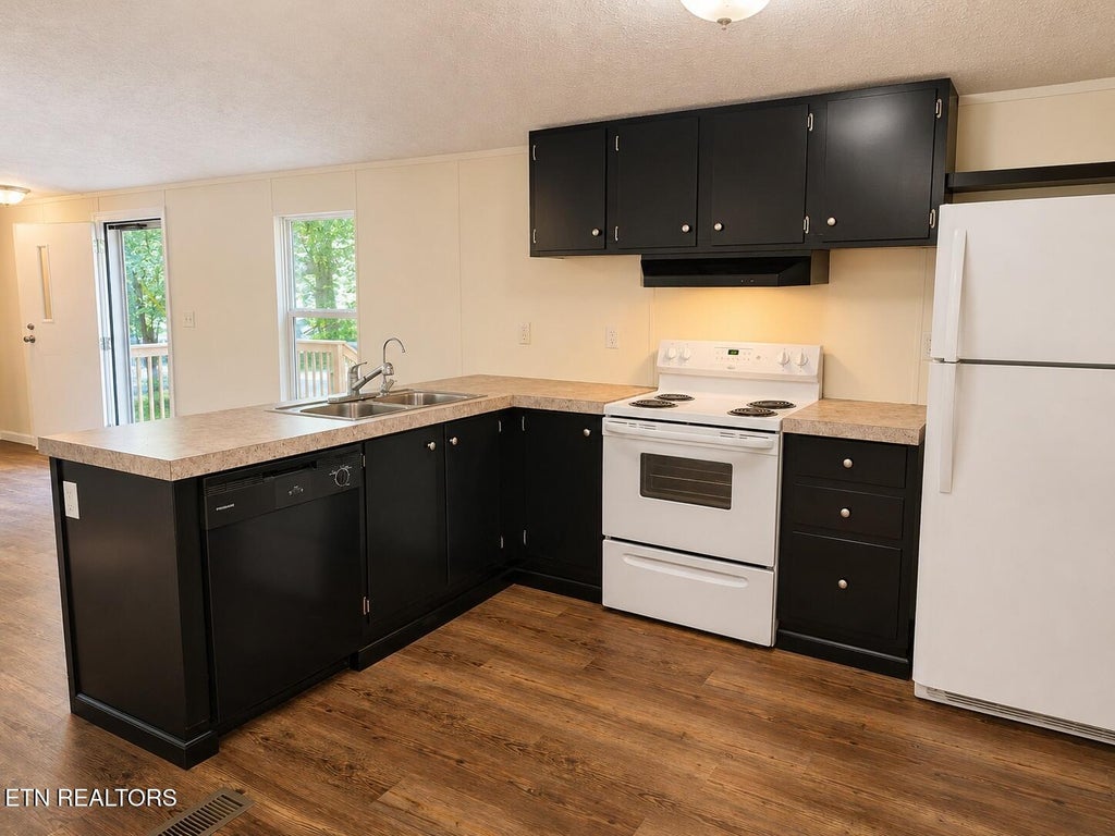 Photo of 247 Towee Falls Rd, Tellico Plains, TN 37385 (MLS # 1352990)
