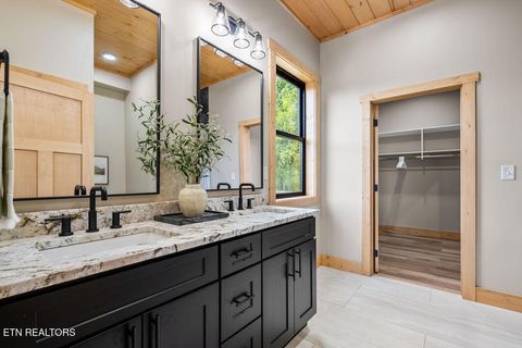 Tiny photo for 2415 Majestic View Way, Sevierville, TN 37862 (MLS # 1317449)