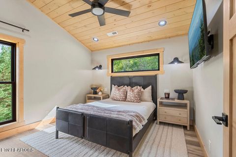 Tiny photo for 2415 Majestic View Way, Sevierville, TN 37862 (MLS # 1317449)