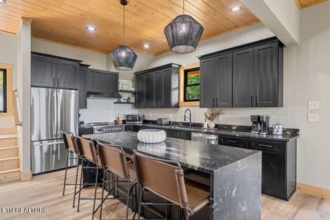 Tiny photo for 2415 Majestic View Way, Sevierville, TN 37862 (MLS # 1317449)