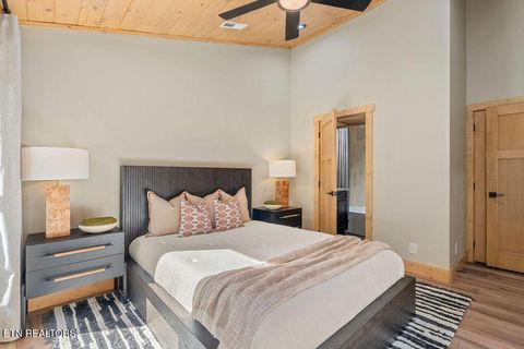 Tiny photo for 2415 Majestic View Way, Sevierville, TN 37862 (MLS # 1317449)