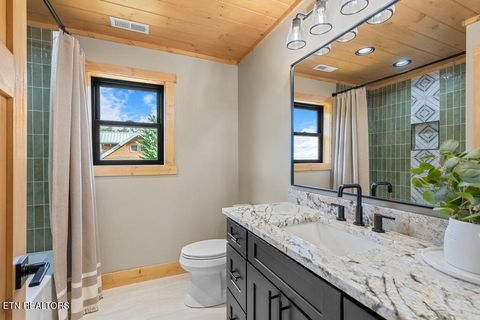 Tiny photo for 2415 Majestic View Way, Sevierville, TN 37862 (MLS # 1317449)