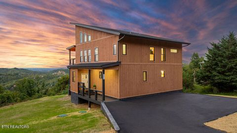 Tiny photo for 2415 Majestic View Way, Sevierville, TN 37862 (MLS # 1317449)