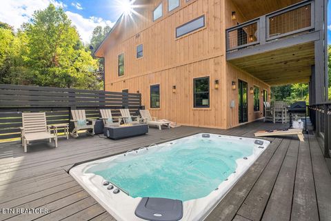 Tiny photo for 2415 Majestic View Way, Sevierville, TN 37862 (MLS # 1317449)