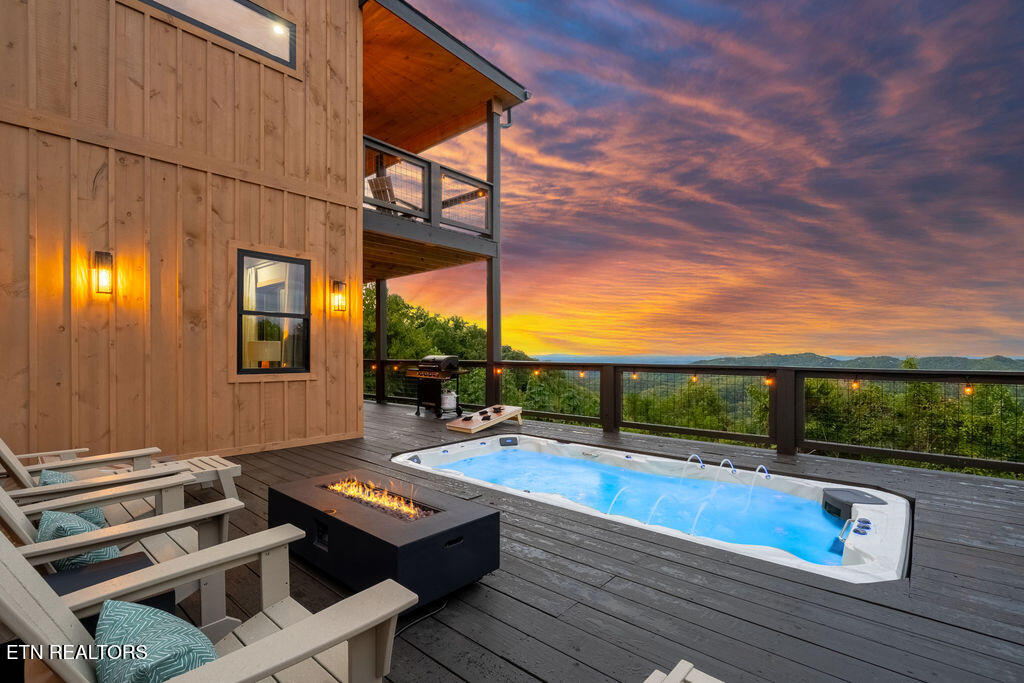 2415 Majestic View Way