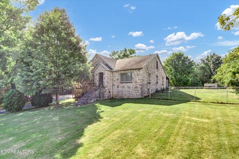 912 E Hendron Chapel Rd Knoxville TN 37920