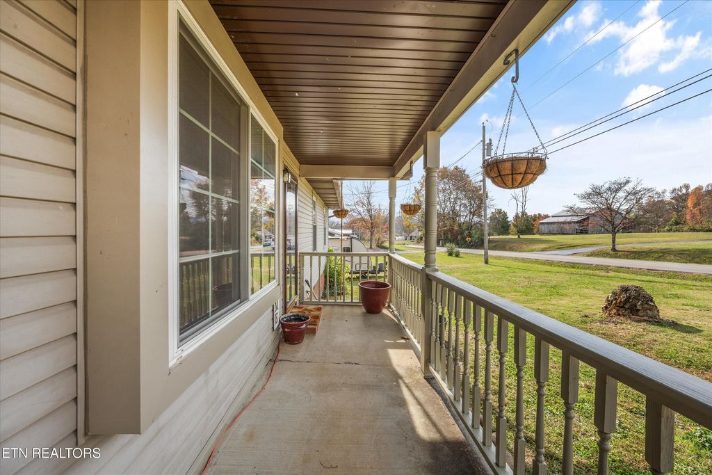 Photo of 665 Patterson Rd, Walland, TN 37886 (MLS # 1321321)