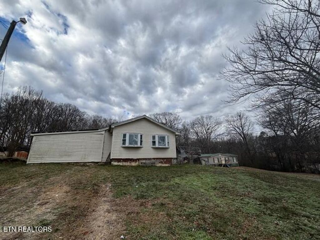 Photo of 16320 Steekee Rd, Loudon, TN 37774 (MLS # 1326801)