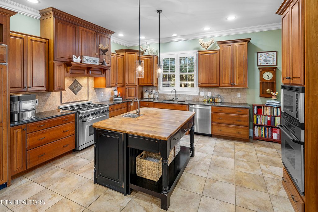 Photo of 391 Axton Drive, Knoxville, TN 37934 (MLS # 1327387)