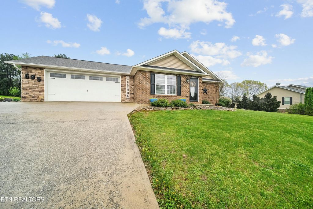 Photo of 695 Privet Drive, Dandridge, TN 37725 (MLS # 1296430)
