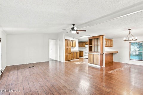 Tiny photo for 2605 Lee Hwy, Athens, TN 37303 (MLS # 1359808)