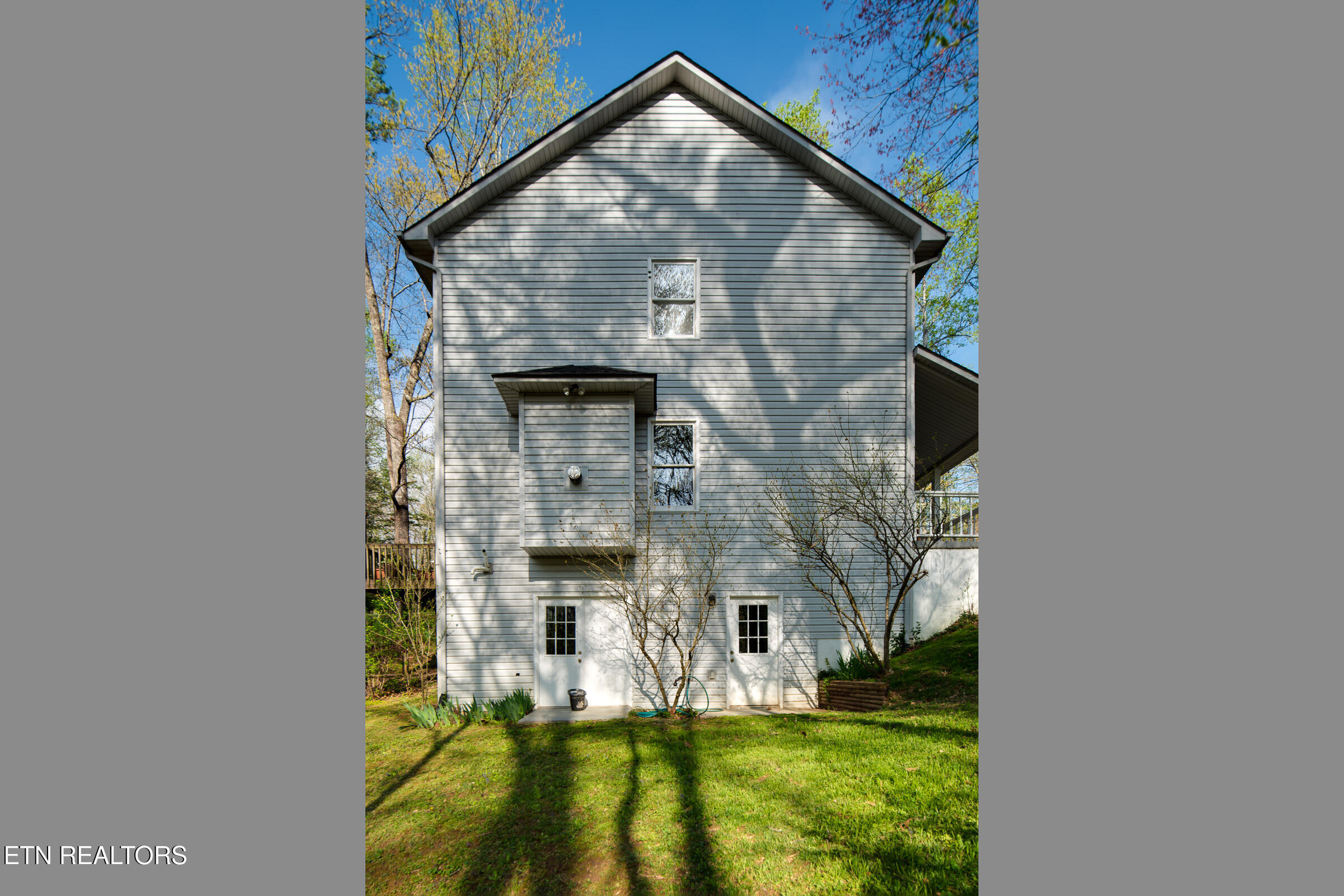 102 Newark Lane