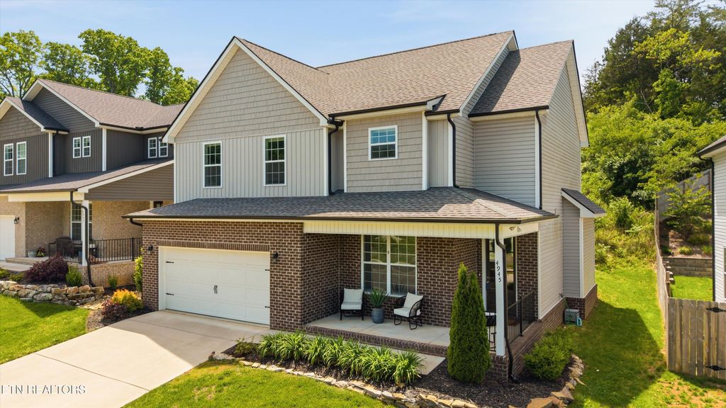 Photo of 4945 Creek Bank Drive, Knoxville, TN 37920 (MLS # 1328456)