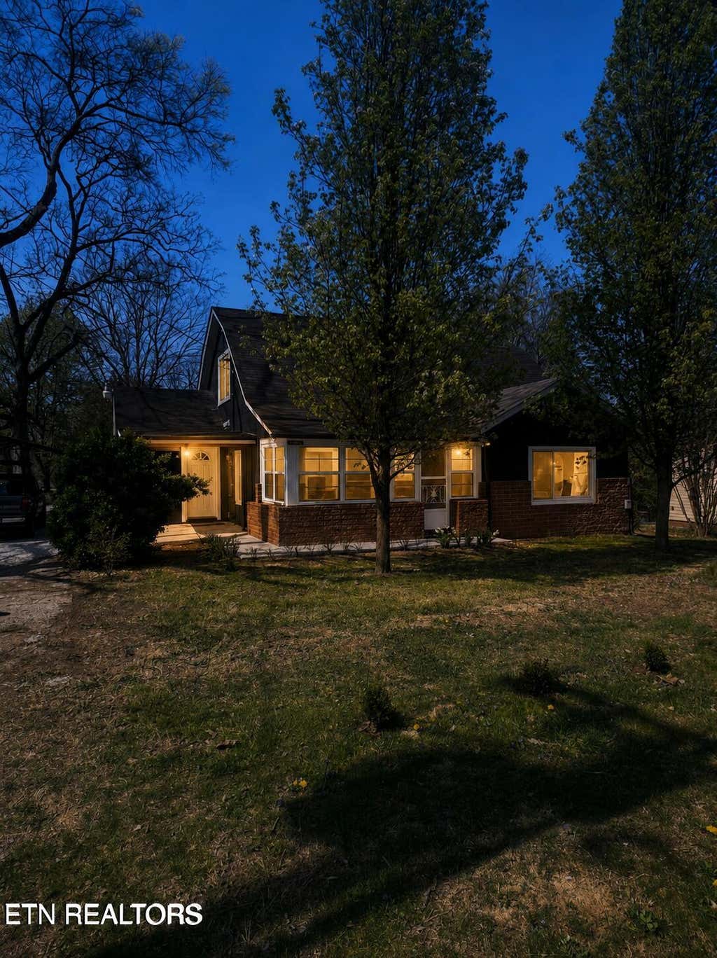 Photo of 1801 Woodson Drive, Knoxville, TN 37920 (MLS # 1346294)