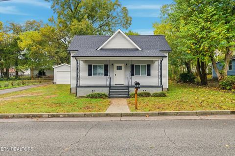Tiny photo for 707 Wright St, Sweetwater, TN 37874 (MLS # 1328262)