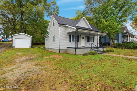 Tiny photo for 707 Wright St, Sweetwater, TN 37874 (MLS # 1328262)