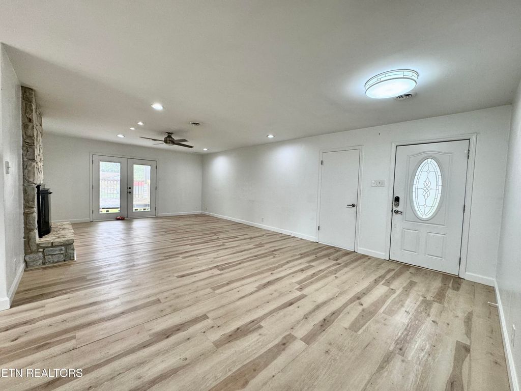 Photo of 1316 Graycreek Lane, Knoxville, TN 37923 (MLS # 1318690)