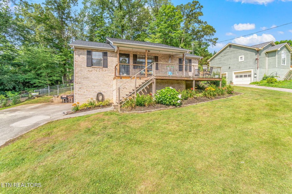 Photo of 124 Pheasant Rd, Clinton, TN 37716 (MLS # 1305601)