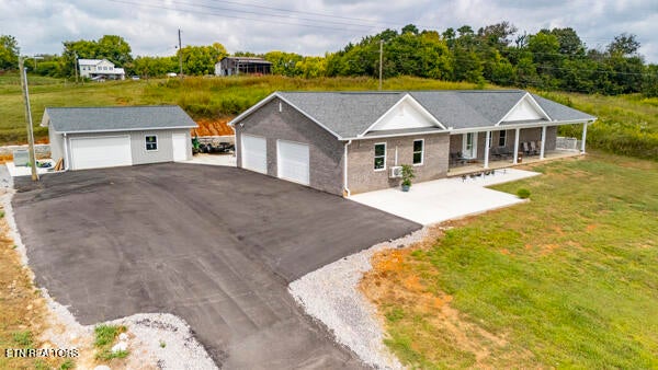 Photo of 1385 Valley Home Rd, Dandridge, TN 37725 (MLS # 1355122)