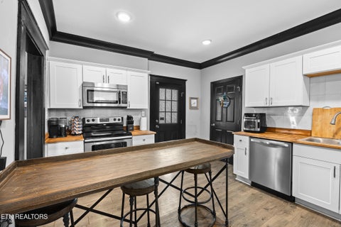 Tiny photo for 426 Hiawassee Ave, Knoxville, TN 37917 (MLS # 1357627)