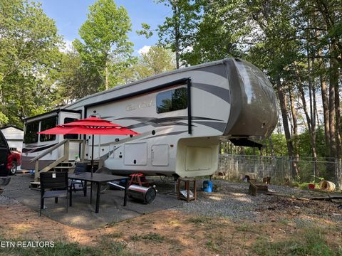 Photo of 180 Mountain Rd, Tellico Plains, TN 37385 (MLS # 1341807)