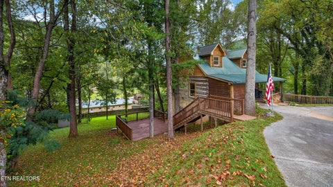 Tiny photo for 124 E Leatherwood Drive, Walland, TN 37886 (MLS # 1359521)