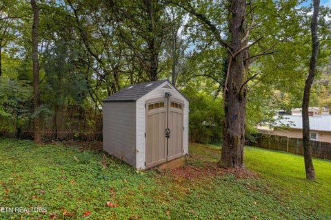 Tiny photo for 124 E Leatherwood Drive, Walland, TN 37886 (MLS # 1359521)