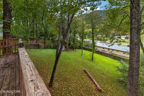 Tiny photo for 124 E Leatherwood Drive, Walland, TN 37886 (MLS # 1359521)