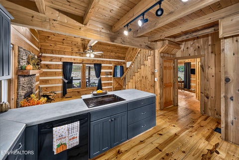 Tiny photo for 124 E Leatherwood Drive, Walland, TN 37886 (MLS # 1359521)