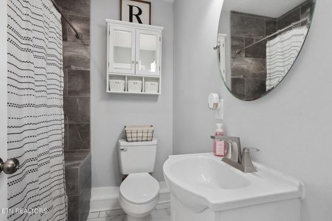 Tiny photo for 319 Meadowview Drive, Harriman, TN 37748 (MLS # 1324272)