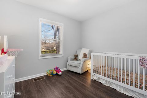 Tiny photo for 319 Meadowview Drive, Harriman, TN 37748 (MLS # 1324272)