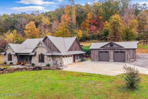 Photo of 203 Mahoney Rd, Oliver Springs, TN 37840 (MLS # 1320218)