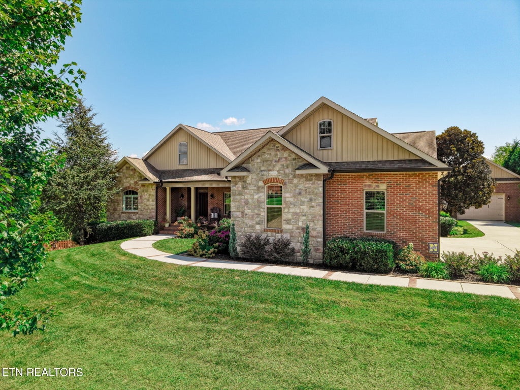 Photo of 352 Illinois Ave, Seymour, TN 37865 (MLS # 1354822)