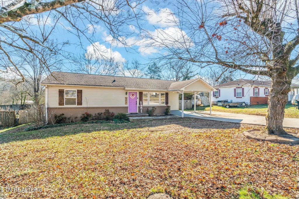 Photo of 209 Woodlawn Drive, Kingston, TN 37763 (MLS # 1287083)