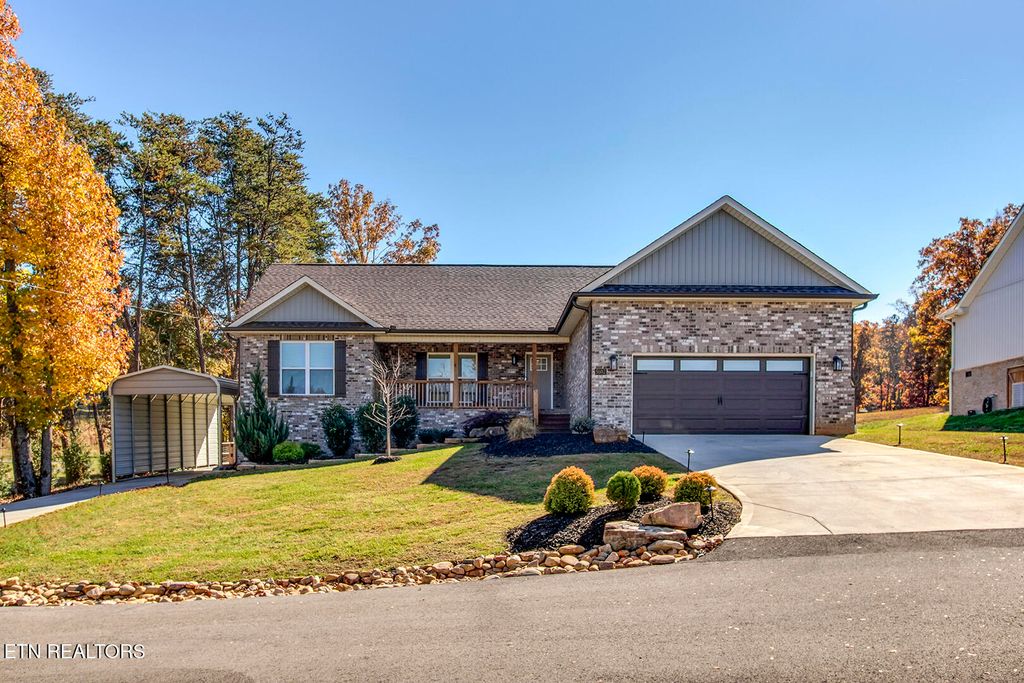 Photo of 5602 Old Niles Ferry Pike, Greenback, TN 37742 (MLS # 1320633)