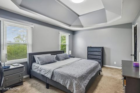 Tiny photo for 212 Oak St, Clinton, TN 37716 (MLS # 1343235)