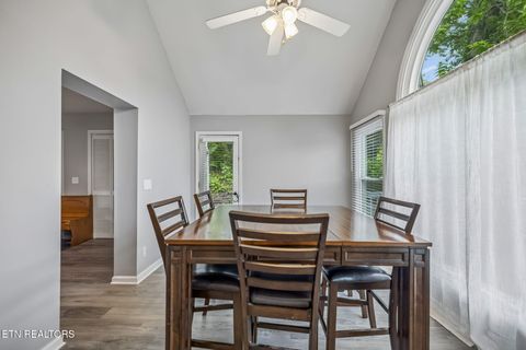 Tiny photo for 212 Oak St, Clinton, TN 37716 (MLS # 1343235)