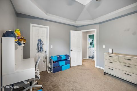 Tiny photo for 212 Oak St, Clinton, TN 37716 (MLS # 1343235)