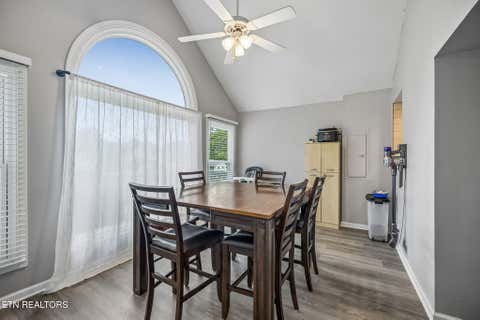 Tiny photo for 212 Oak St, Clinton, TN 37716 (MLS # 1343235)